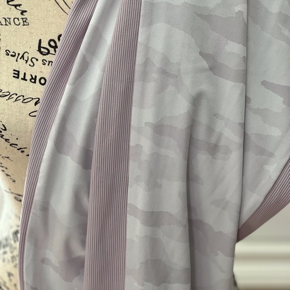 EUC Athleta Women’s Brooklyn Lined Camo Joggers - Shasta Purple - Size 6 - Picture 8 of 10